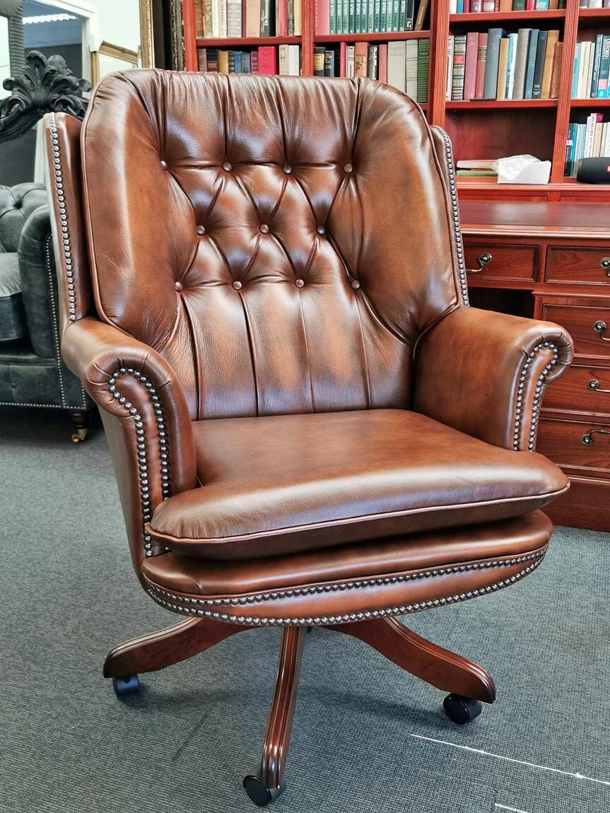 Judges swivel chair antique tan leather English Decorations